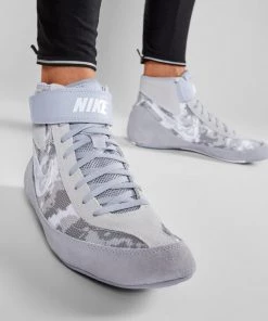 Nike SpeedSweep VII Shoes - Grey