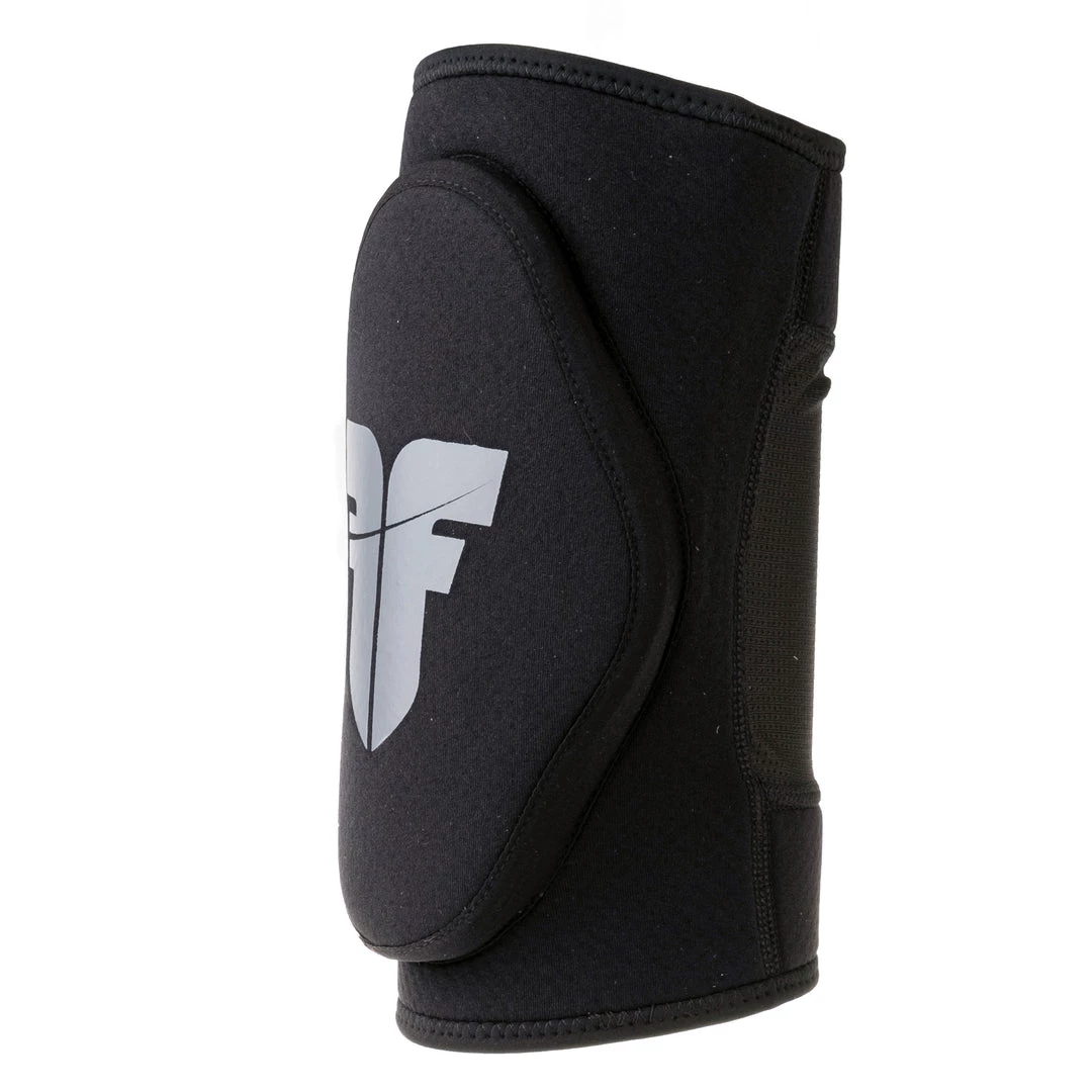 PROTECTION GEL Knee Guard - Fighter, FKG-02 7 PROTECTION GEL Knee Guard - Fighter, FKG-02