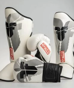 Fighter Shinguards Thai Classic - White/black, JE1573BWH PROTECTION