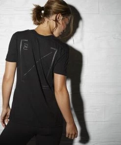 Reebok Combat Training Kickboxing V-Neck - Black, AP6875 T-Shirts