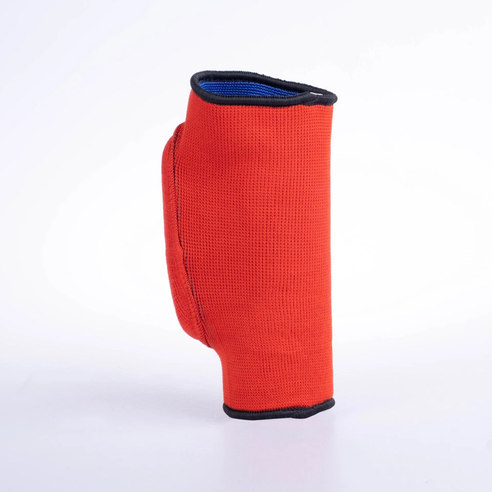 PROTECTION Fighter Reversible Elbow Guard - Blue/red 5 PROTECTION Fighter Reversible Elbow Guard - Blue/red