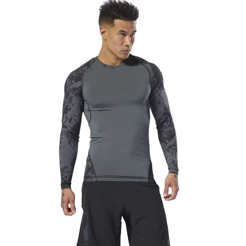 Reebok Jacquard Rashguard - Black, DQ1982 3 Reebok Jacquard Rashguard - Black, DQ1982