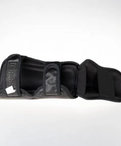 Fighter Shinguards Thai Ergo - Black, FSG-004BB