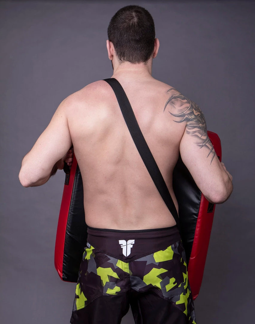 TRAINING Fighter Kicking/Punching Shield - Black/red, FKPS-01 4 TRAINING Fighter Kicking/Punching Shield - Black/red, FKPS-01