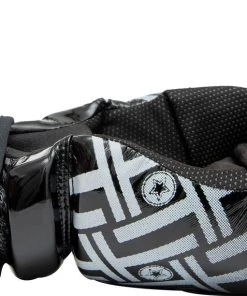 Top Ten Pointfighter “Glossy Block PRISM” - Black